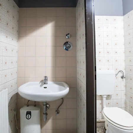 Wallyard Hostel *