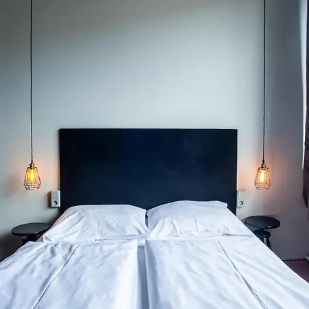 Hostel Wallyard *